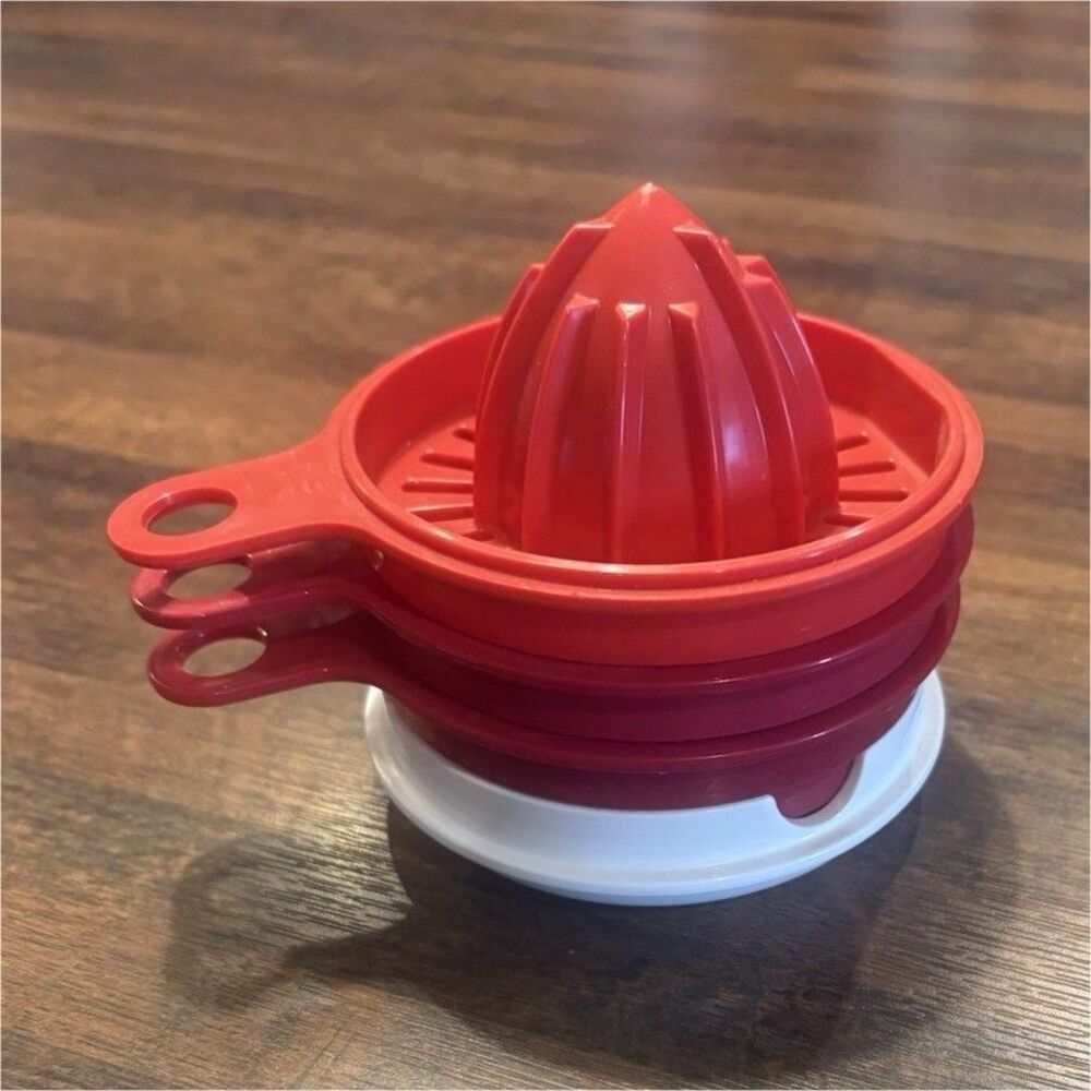 Tupperware Cook's Maid kitchen tool   juicer, grater, egg separator